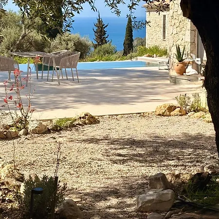 Xalupi - Design-villa Mit Pool Und Meerblick 펜션 *