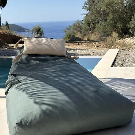 Stilvolles Hideaway - Pool, Aussicht, Naehe Semesterbostad *