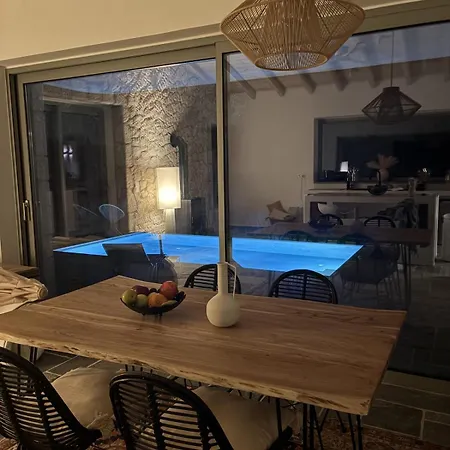 Stilvolles Hideaway - Pool, Aussicht, Naehe * Paleokastritsa