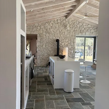 Stilvolles Hideaway - Pool, Aussicht, Naehe Semesterbostad