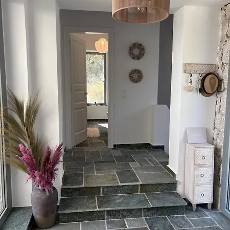 Stilvolles Hideaway - Pool, Aussicht, Naehe パレオカストリッツア