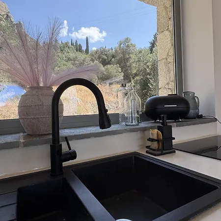 別荘 Stilvolles Hideaway - Pool, Aussicht, Naehe