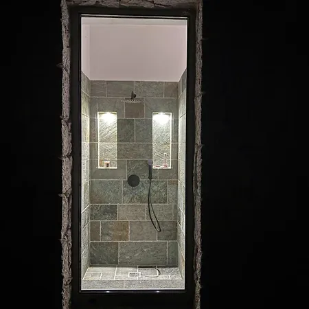 Stilvolles Hideaway - Pool, Aussicht, Naehe