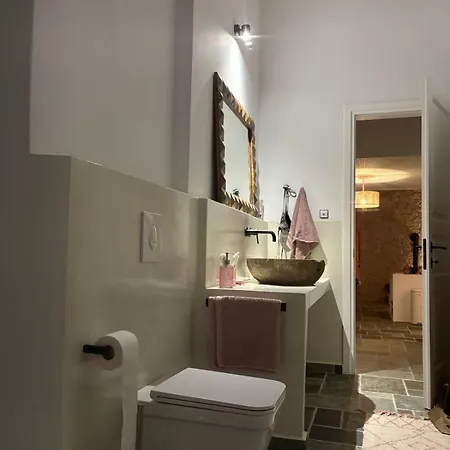 Stilvolles Hideaway - Pool, Aussicht, Naehe