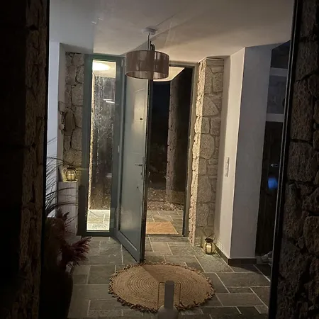 Stilvolles Hideaway - Pool, Aussicht, Naehe * פאלאוקסטריצה