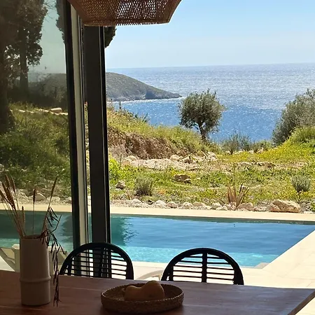 Xalupi - Design-villa Mit Pool Und Meerblick Vakantiehuis Paleokastritsa