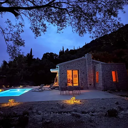 Vakantiehuis Xalupi - Design-villa Mit Pool Und Meerblick