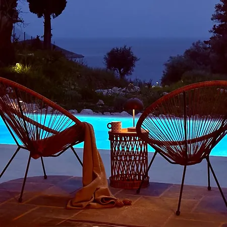 Xalupi - Design-villa Mit Pool Und Meerblick Vakantiehuis Paleokastritsa