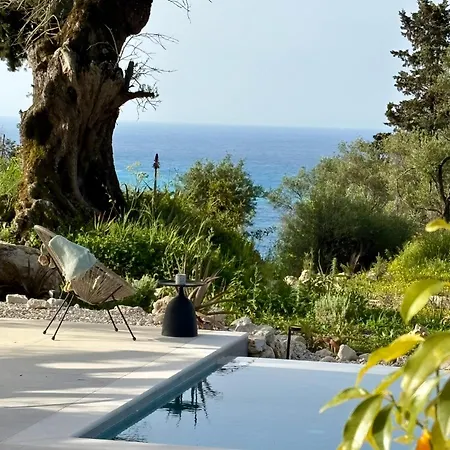 Xalupi - Design-villa Mit Pool Und Meerblick Paleokastritsa